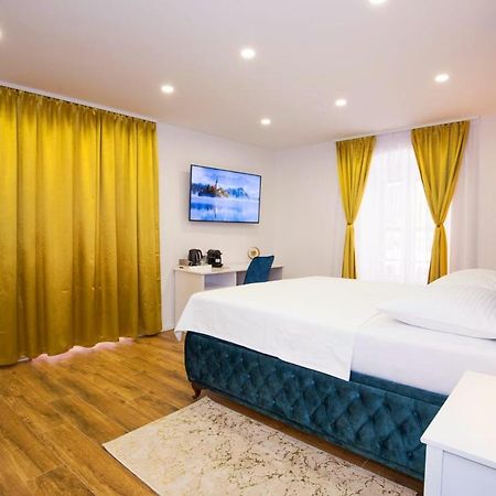 Gold Luxury Room Split Zewnętrze zdjęcie