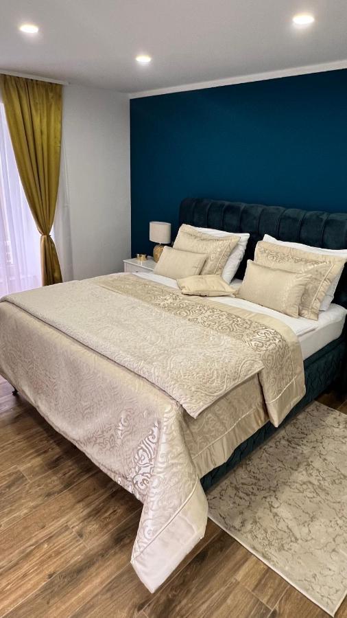 Gold Luxury Room Split Zewnętrze zdjęcie